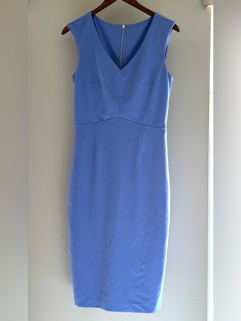 Periwinkle cocktail sheath dress size 6